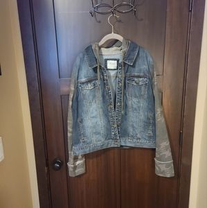 EUC Junior Women's Mudd Camo Sleeve Hooded Denim Jean Jacket Size XL X-Large